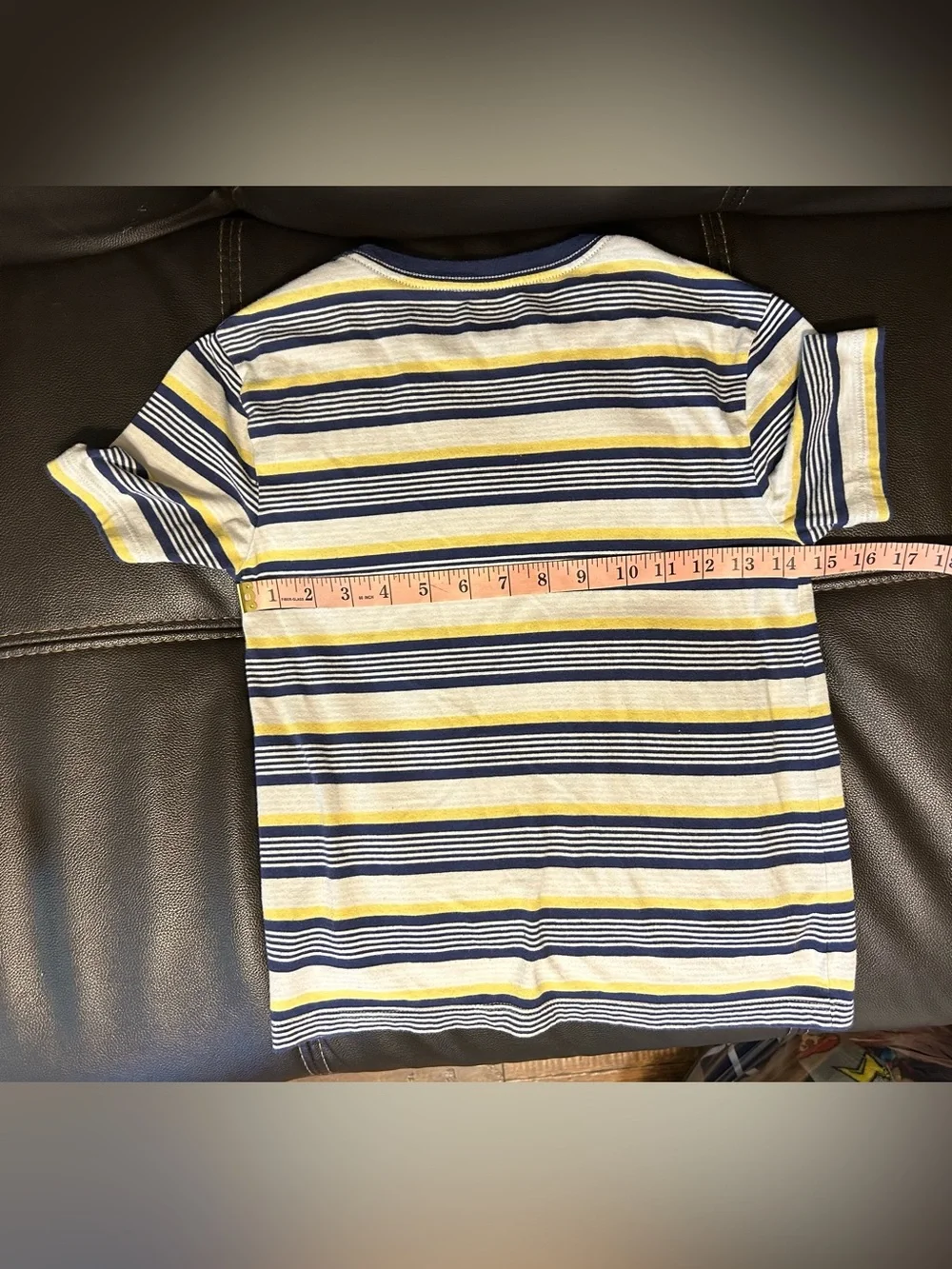 Old Navy Striped T-Shirt.‎ Boys M 8.